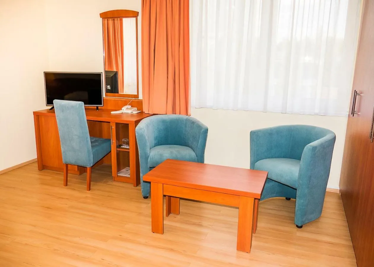 Hotel Silver Hajduszoboszlo 4*,