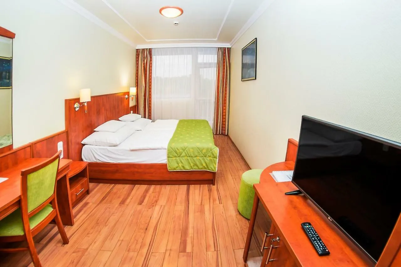 Hotel Silver Hajduszoboszlo 4*,